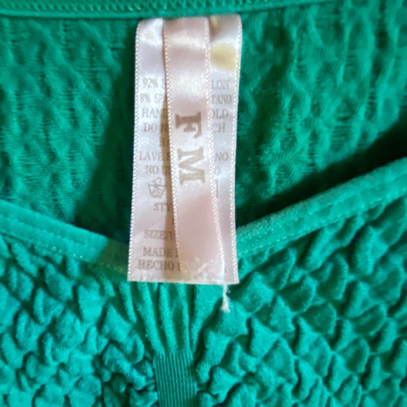 FM Stretch Tee Beautiful Neckline & Teal Green Color One Size ~ Medium - Picture 3 of 5